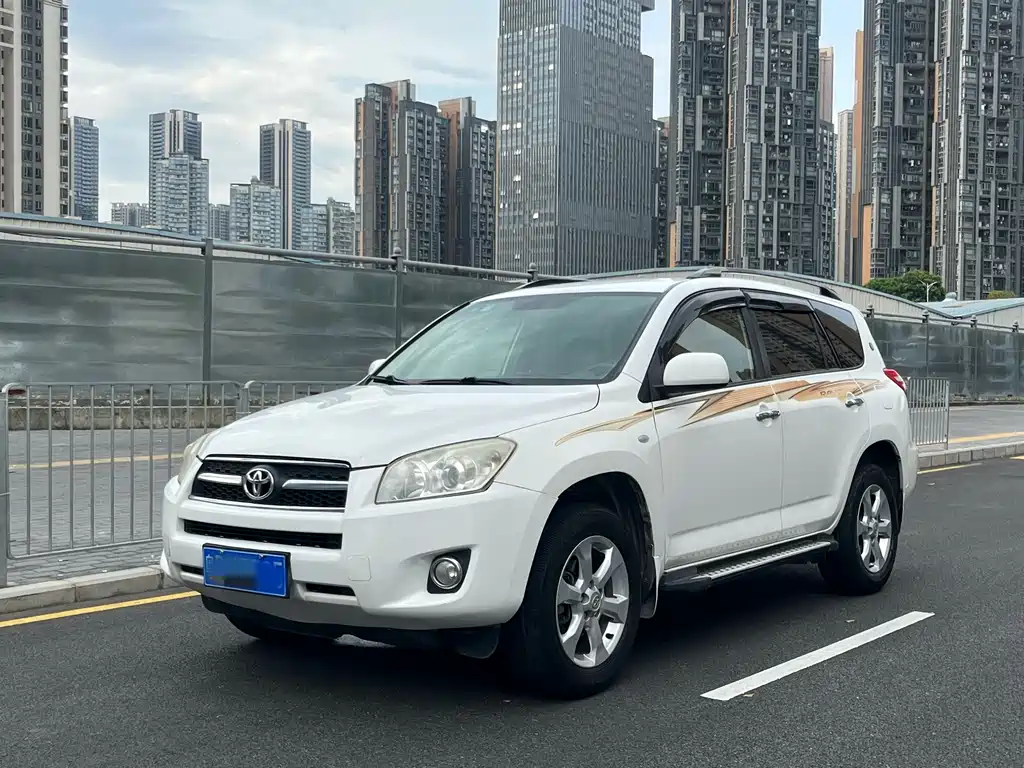 Toyota RAV4 2013