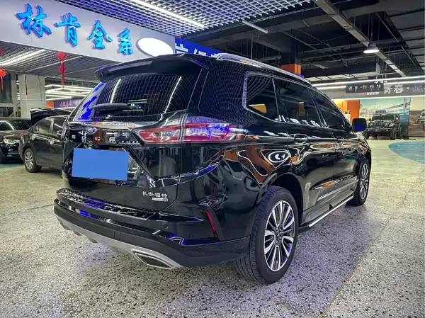 Ford Edge 2021