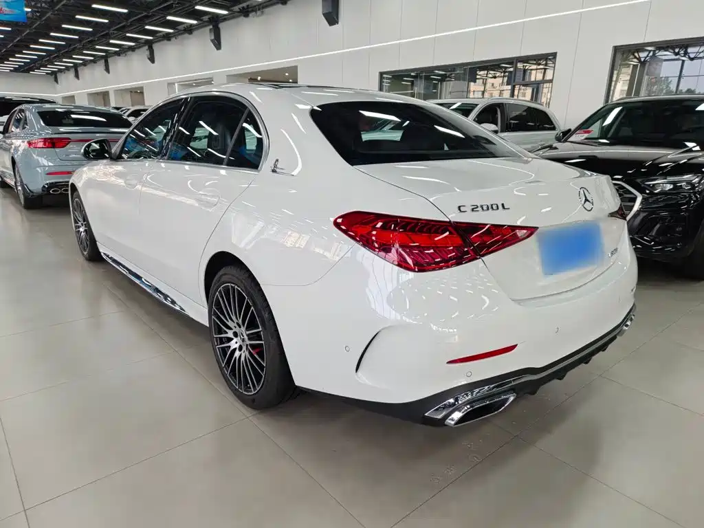 Mercedes-Benz C-Class 2023