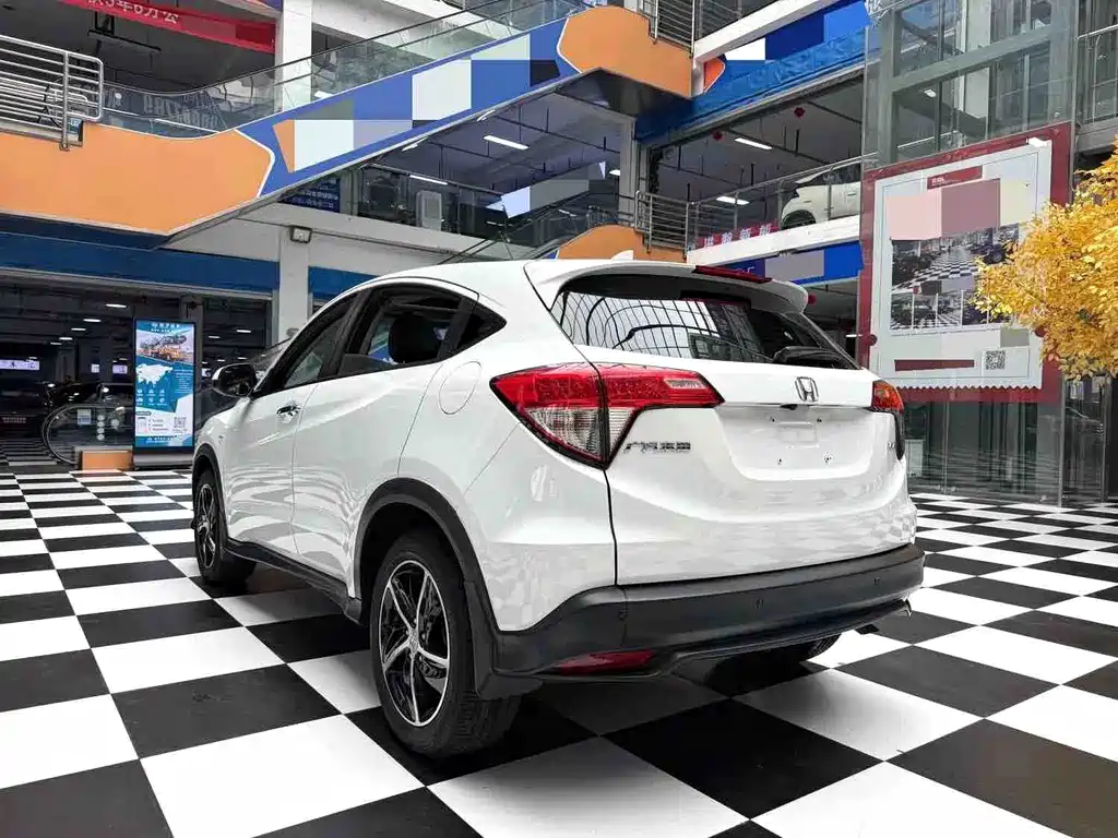 Honda Vezel 2022 — фото 16
