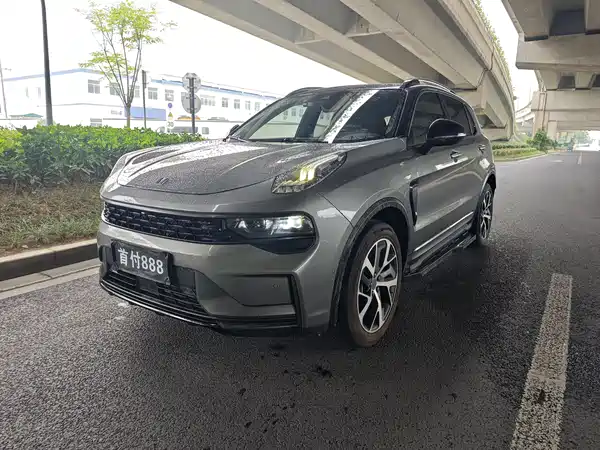 Lynk & Co 01 2021