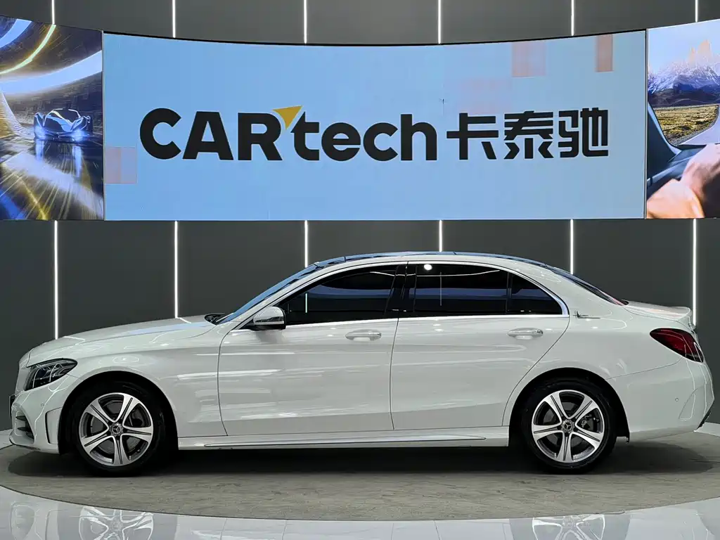 Mercedes-Benz C-Class 2021 — фото 18