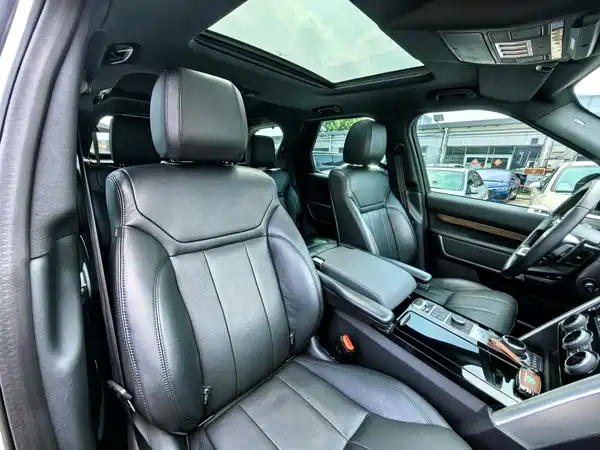 Land Rover Discovery 2017