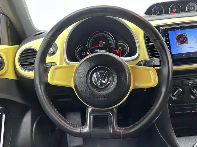 Volkswagen Beetle 2013