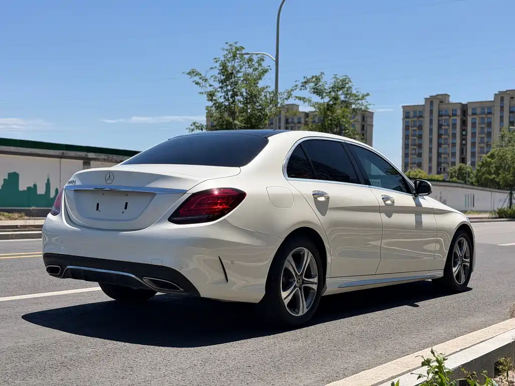 Mercedes-Benz C-Class 2019 — фото 9