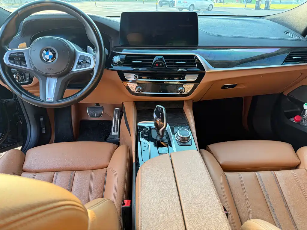 BMW 6 Series GT 2022 — фото 8