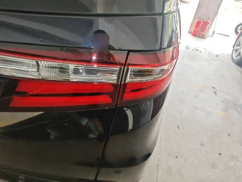 Honda Odyssey 2015 — фото 24