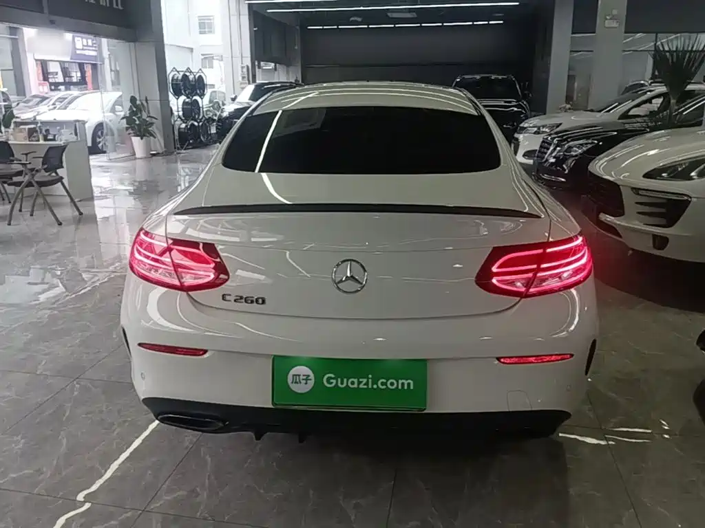 Mercedes-Benz C-Class 2022