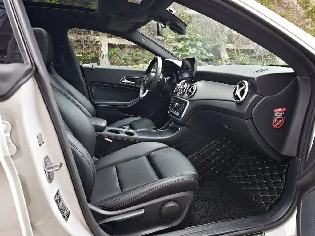 Mercedes-Benz CLA 2018 — фото 14