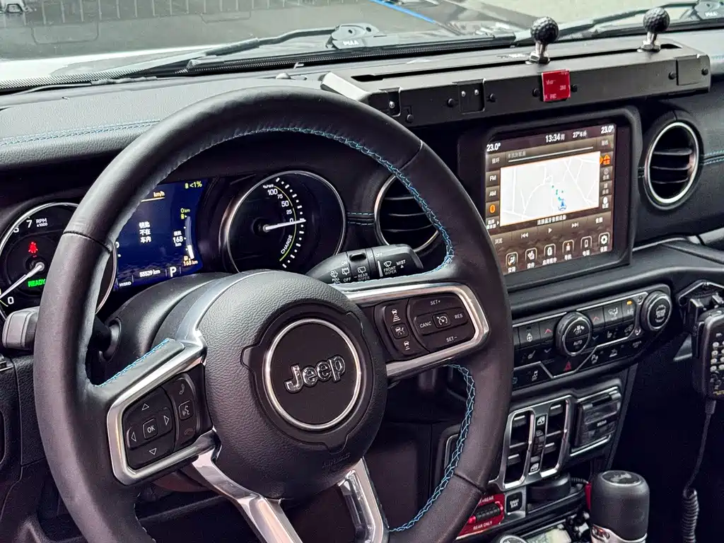Jeep Wrangler New Energy 2021 — фото 10