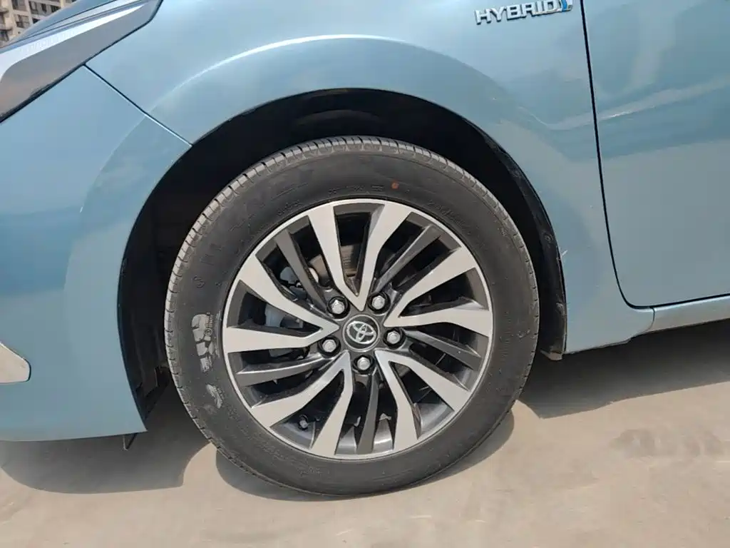 Toyota Corolla 2018 — фото 23