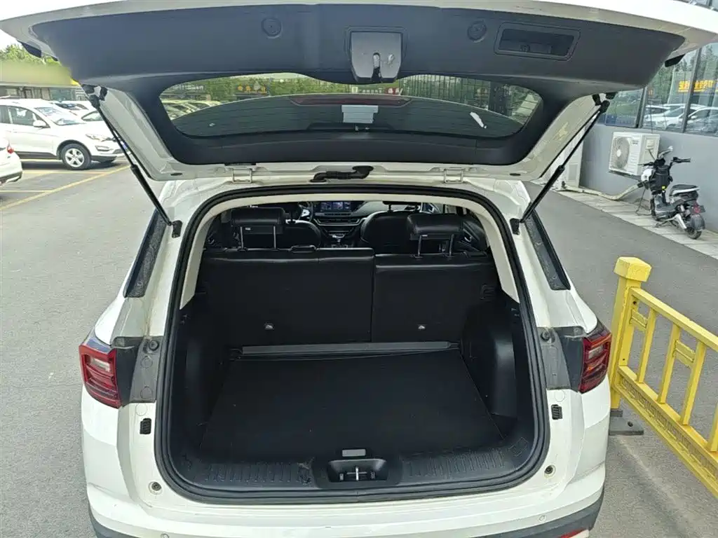 Changan CS35PLUS 2019 — фото 19