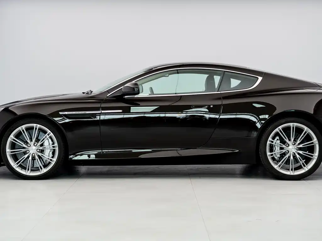 Aston Martin Virage 2013 — фото 3
