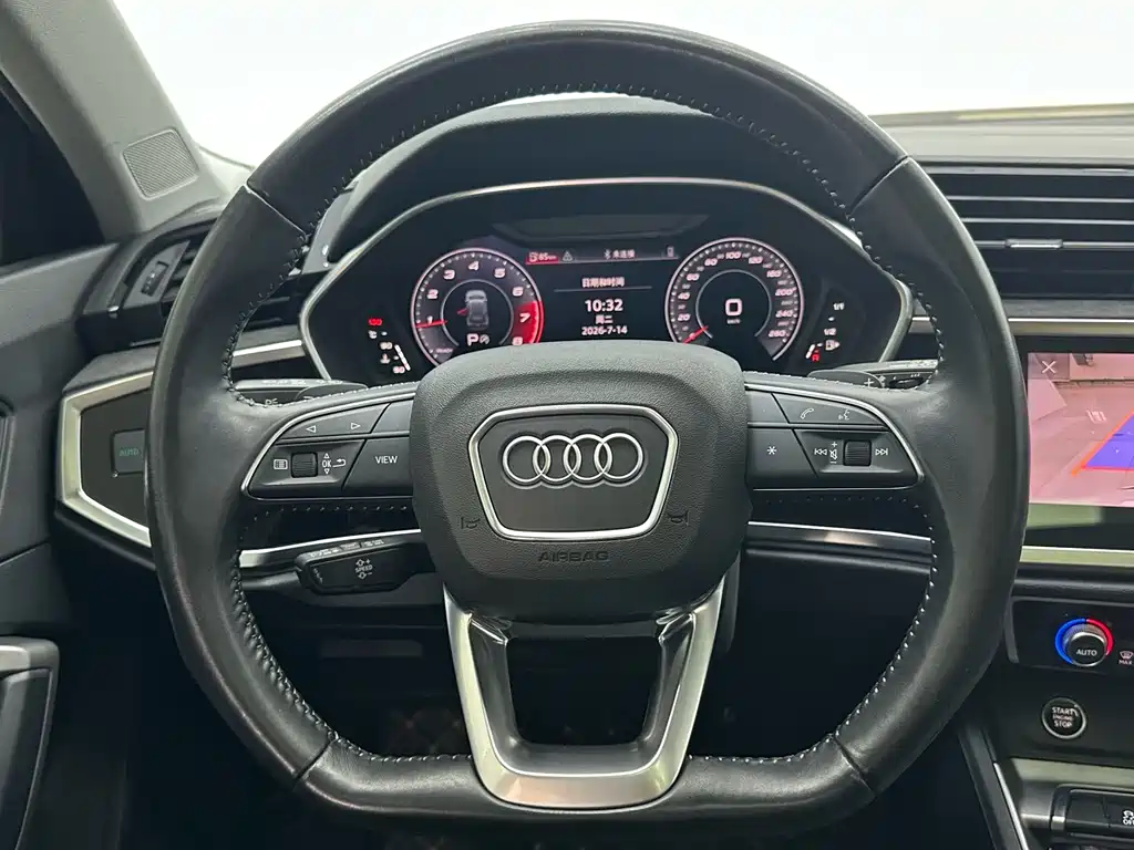 Audi Q3 2022 — фото 11