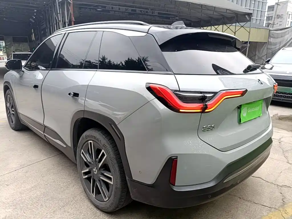 NIO ES6 2021