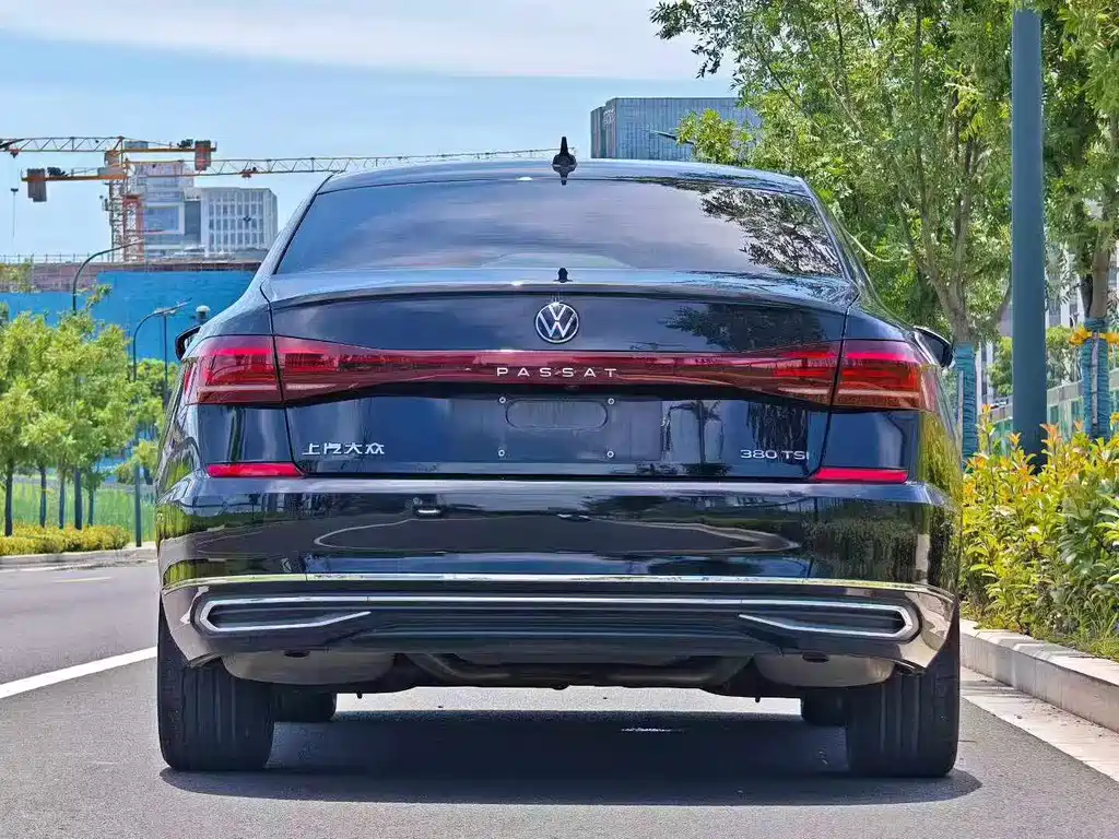 Volkswagen Passat 2025