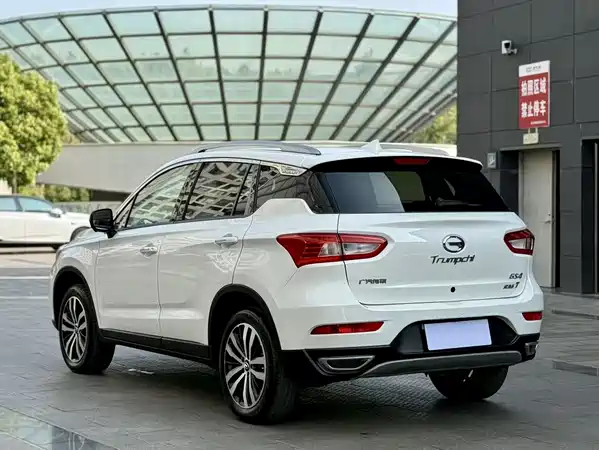 GAC Trumpchi GS4 2017