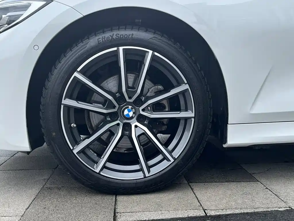 BMW 3 Series 2022 — фото 10