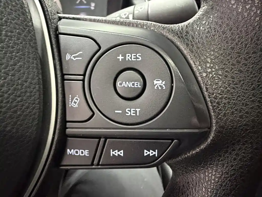 Toyota Corolla 2023 — фото 13