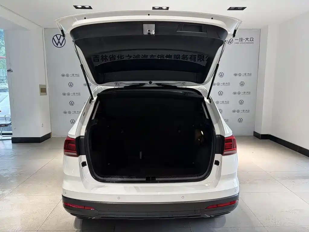 Volkswagen Tharu 2021 — фото 13