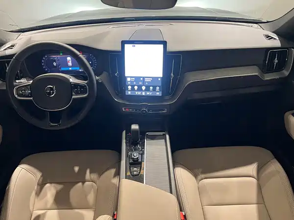 Volvo XC60 2026