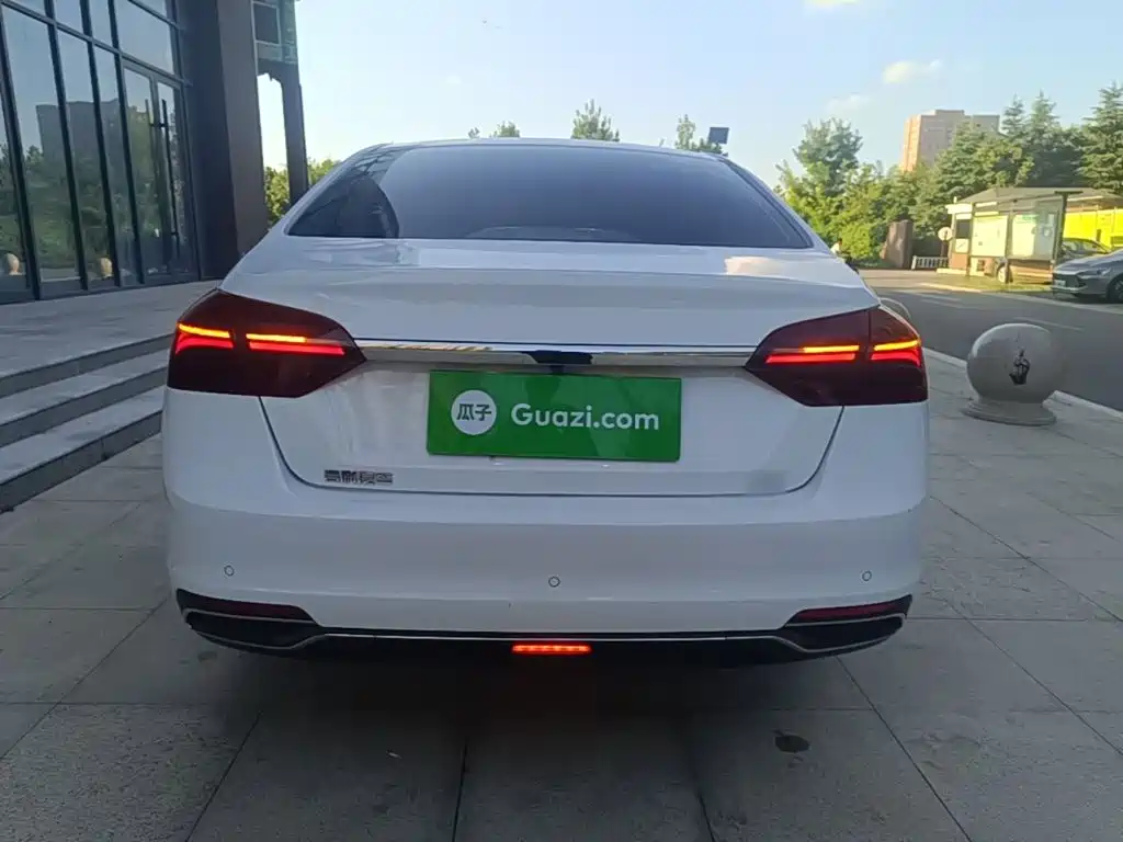 Geely Emgrand 2020