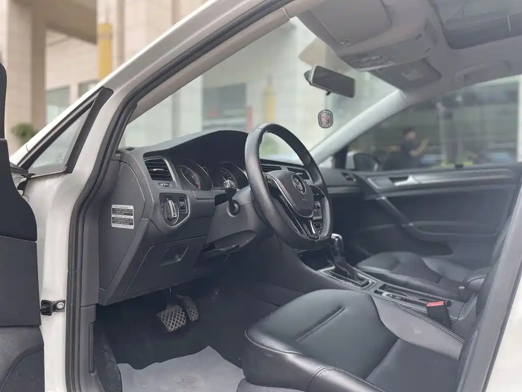 Volkswagen Golf 2016