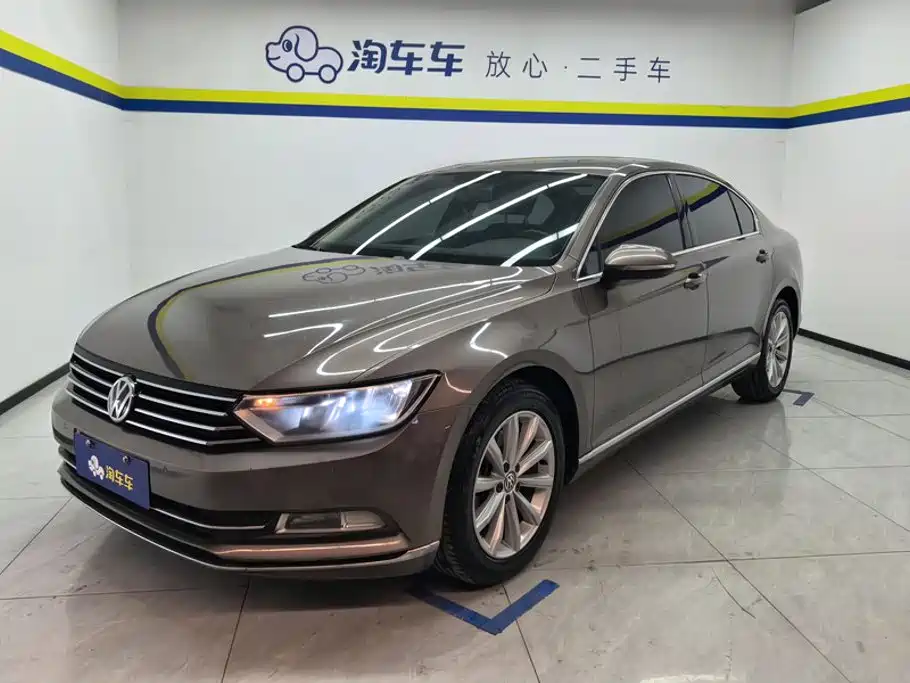 Volkswagen Magotan 2016