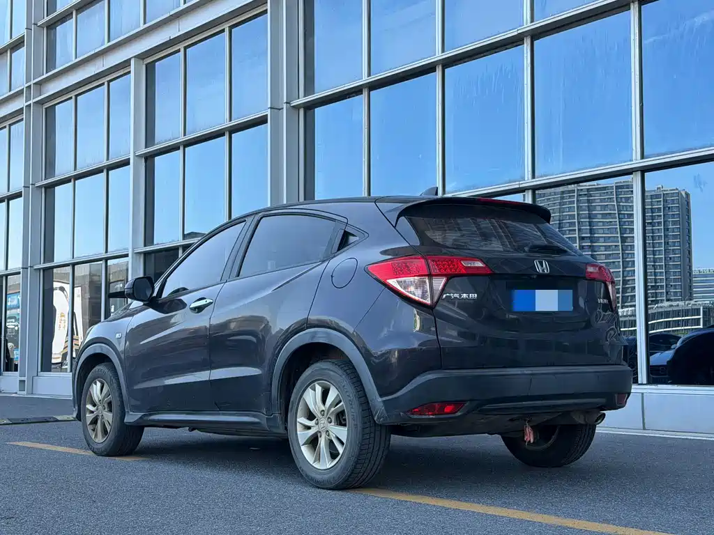 Honda Vezel 2015