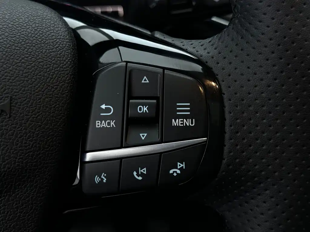 Ford Escape 2023 — фото 16