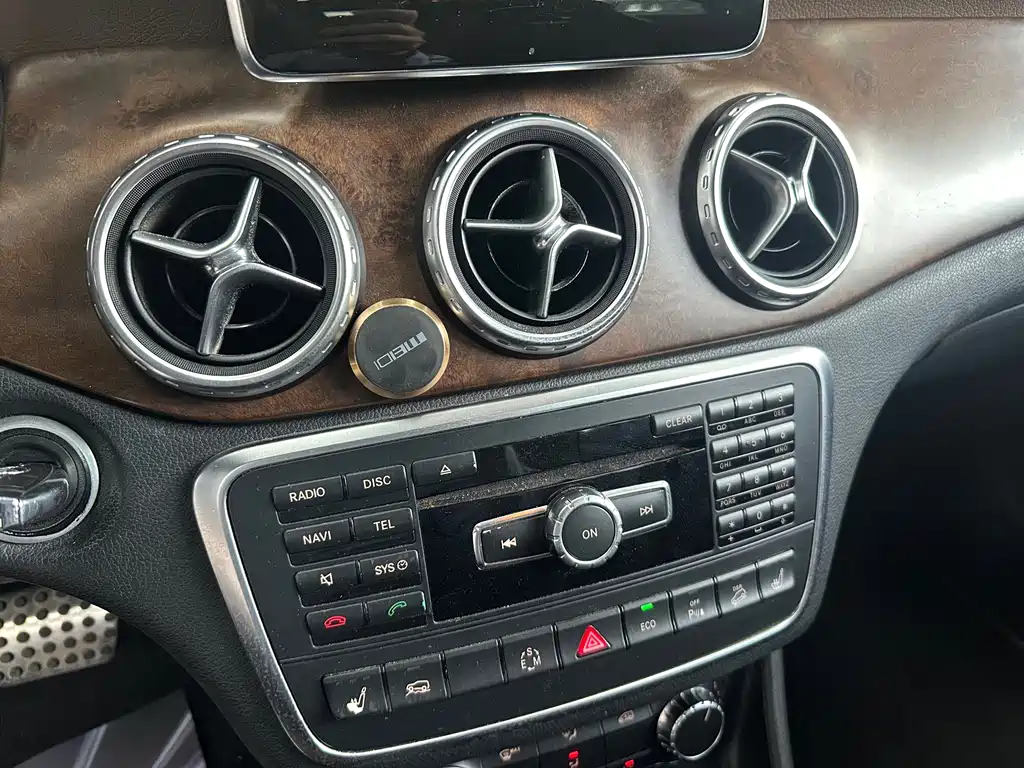 Mercedes-Benz GLA 2015 — фото 10