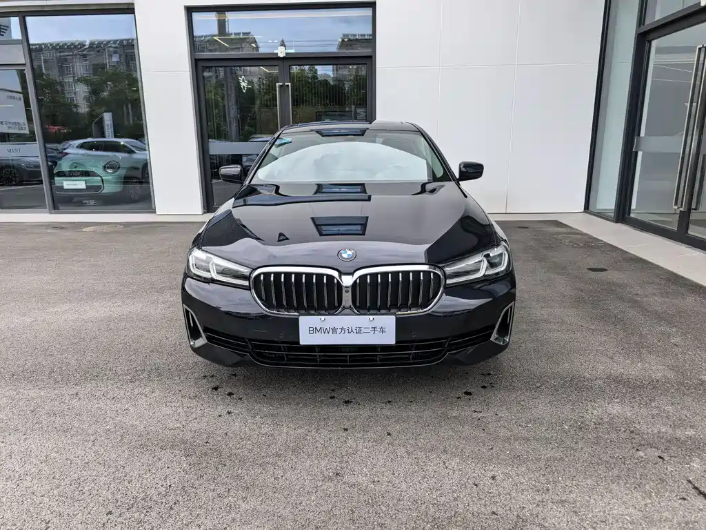 BMW 5 Series 2021