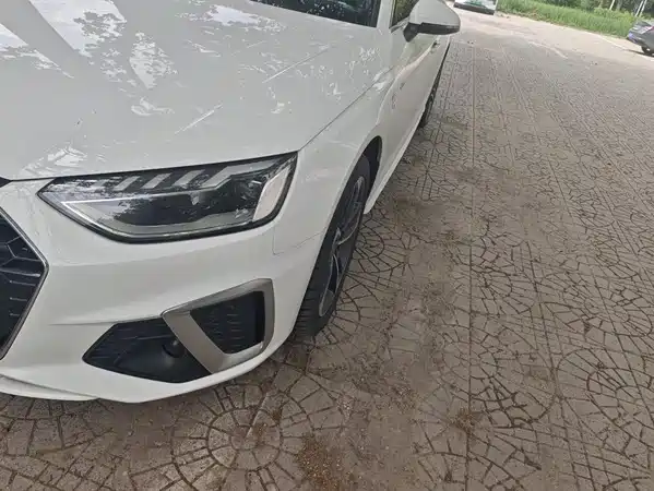 Audi A4L 2023