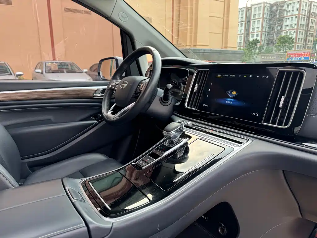 GAC Trumpchi M8 2022 — фото 13