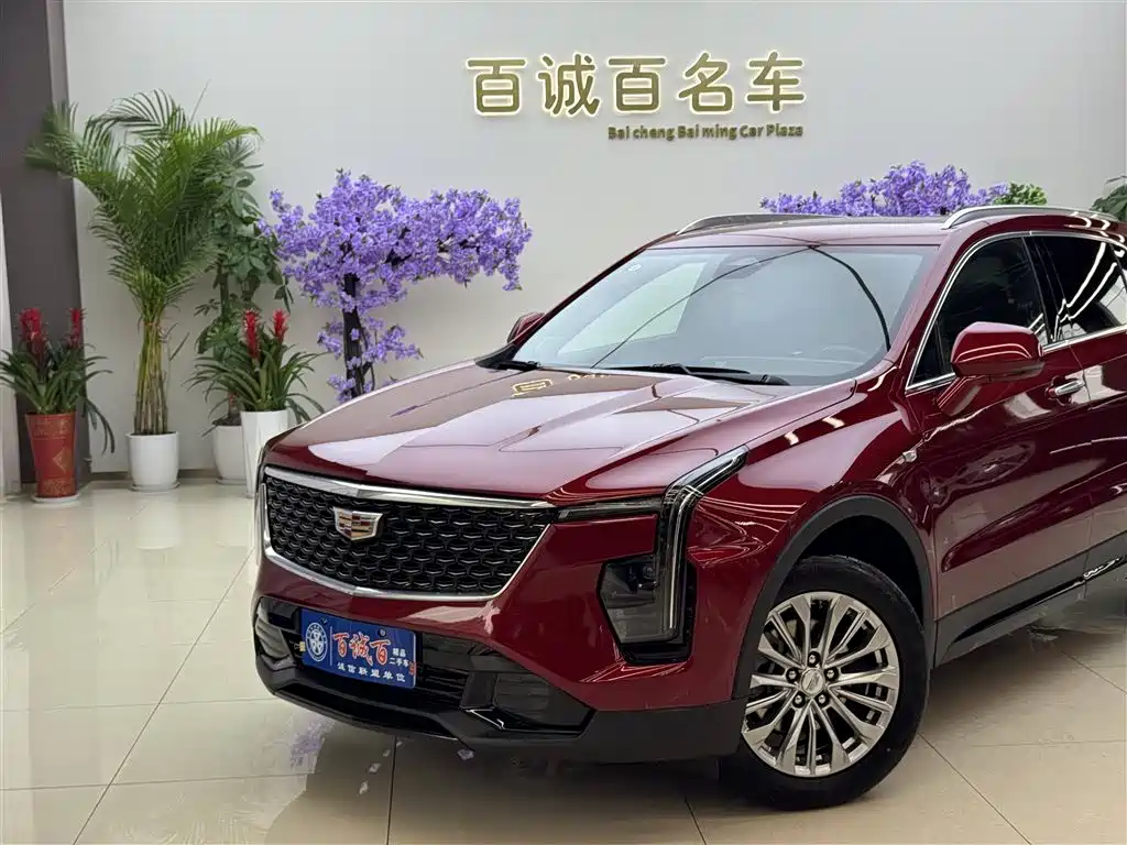 Cadillac XT4 2025 — фото 3