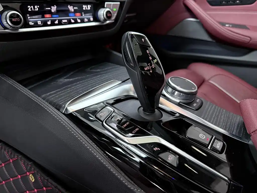 BMW 5 Series 2023