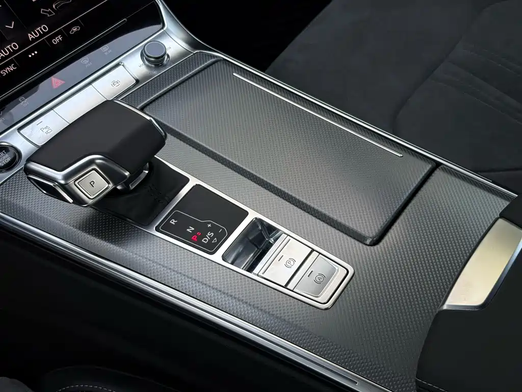 Audi A6L 2023 — фото 14