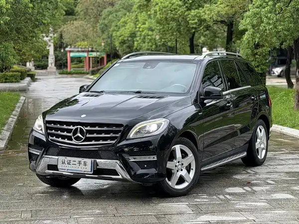 Mercedes-Benz M-Class 2012