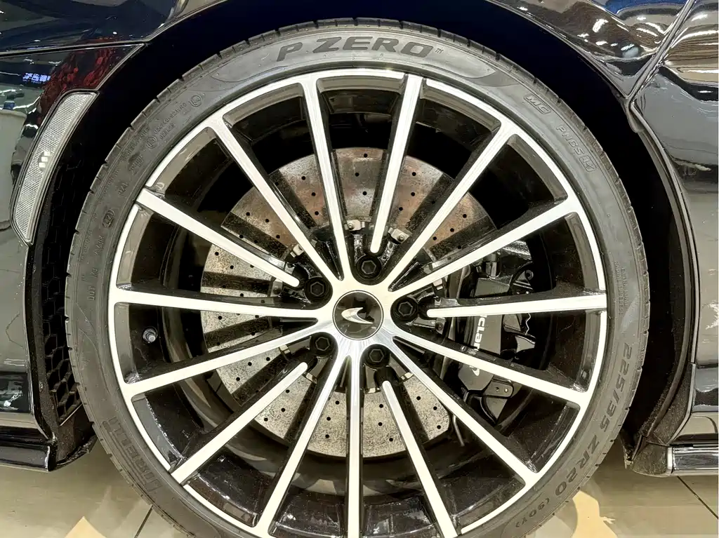 McLaren GT 2022 — фото 17