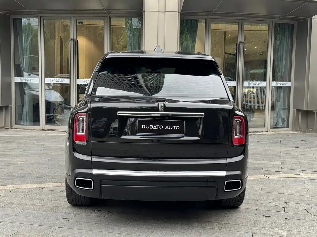 Rolls-Royce Cullinan 2020