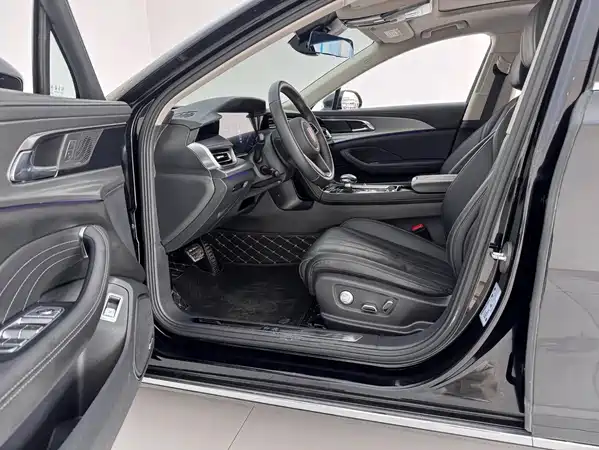 Hongqi H5 2024