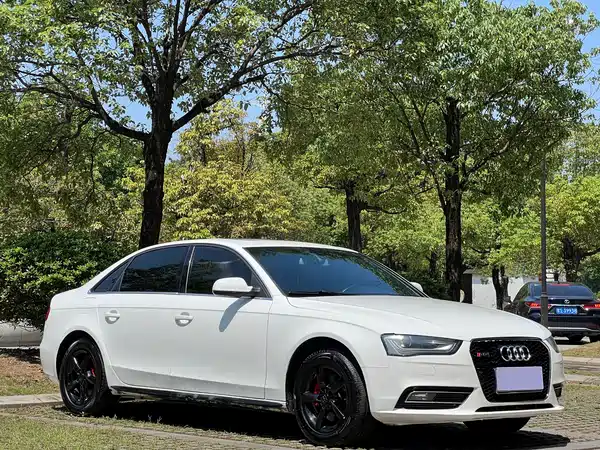 Audi A4L 2013