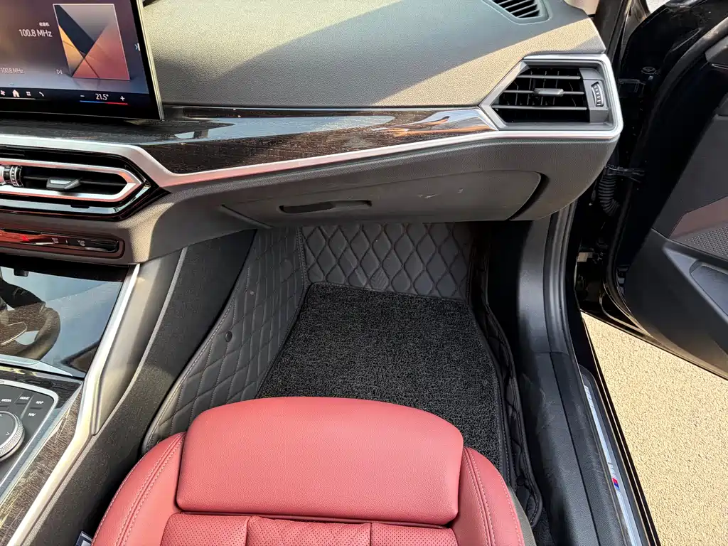 BMW 5 Series 2023 — фото 14