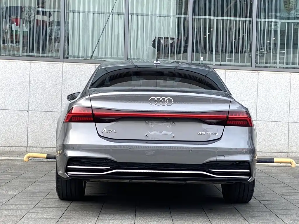 Audi A7L 2022 — фото 8