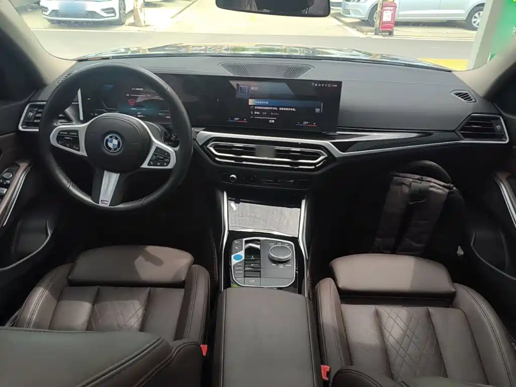 BMW i3 2023 — фото 10
