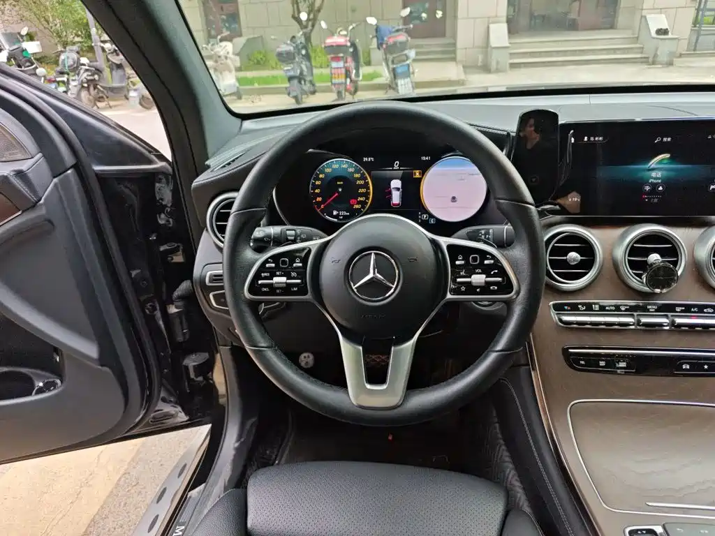 Mercedes-Benz GLC 2022
