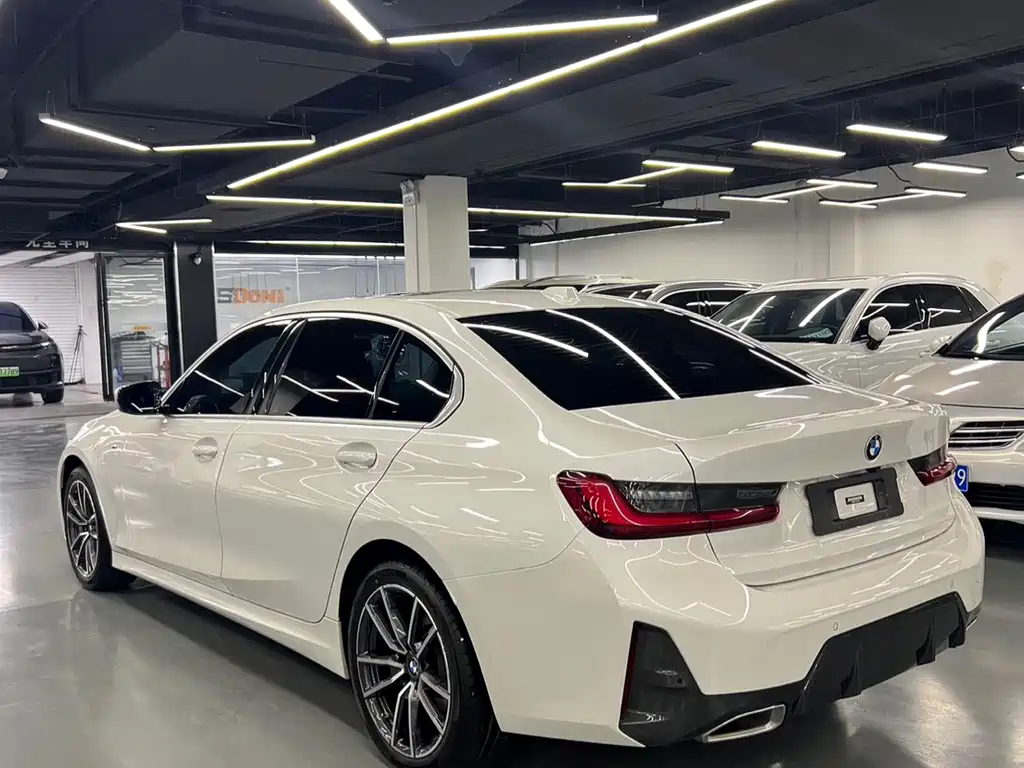BMW 3 Series 2023