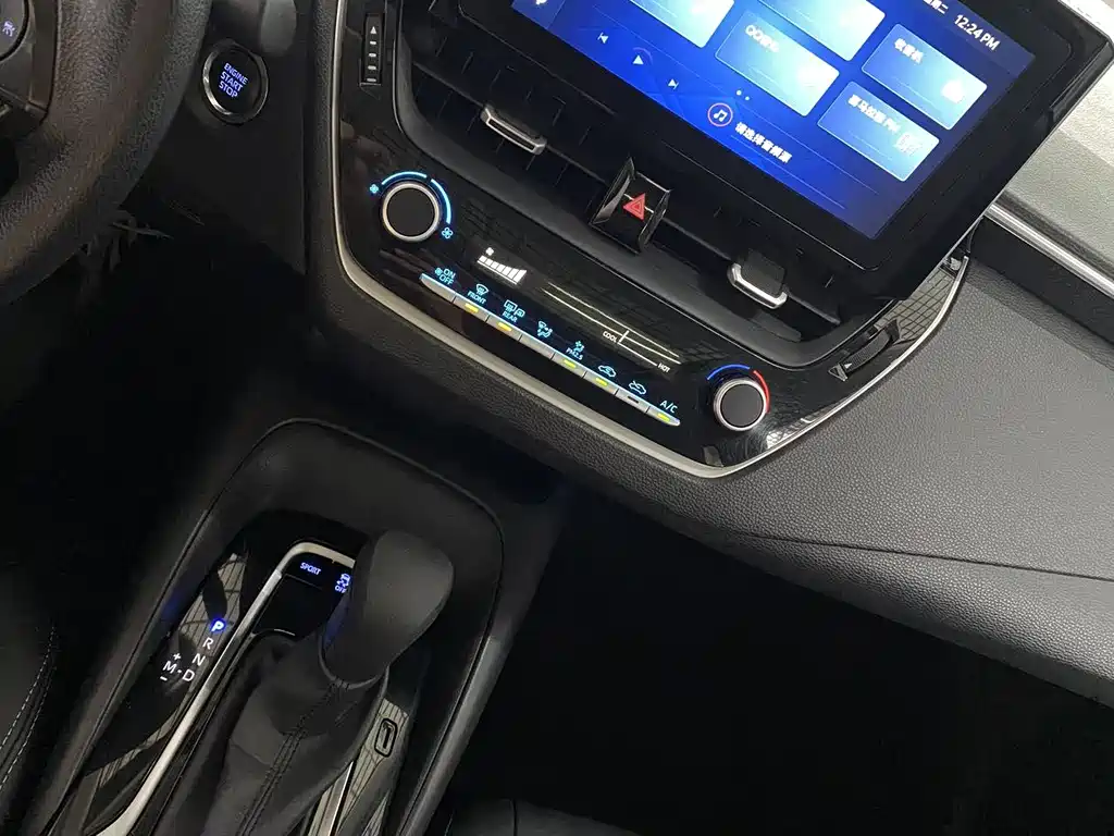 Toyota Corolla 2022 — фото 14
