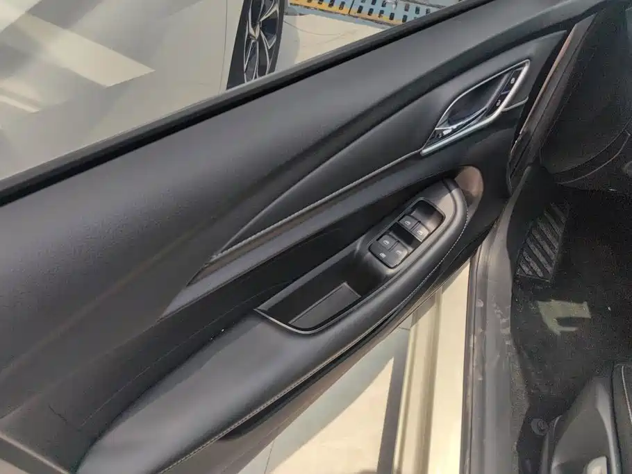 Roewe i5 2020