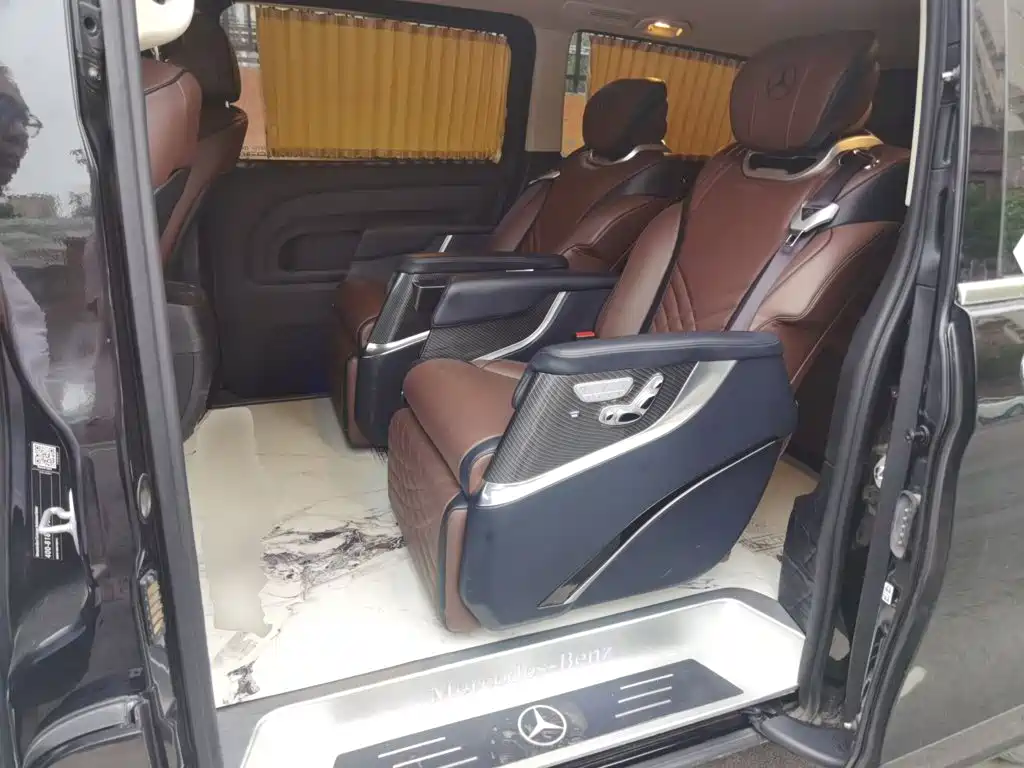 Mercedes-Benz Vito 2022 — фото 18